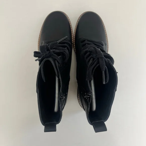 Black Ankle Booties Low Heel Side Zip Comfort Boots Size 7 Naturalizer Cabaret - Picture 8 of 13